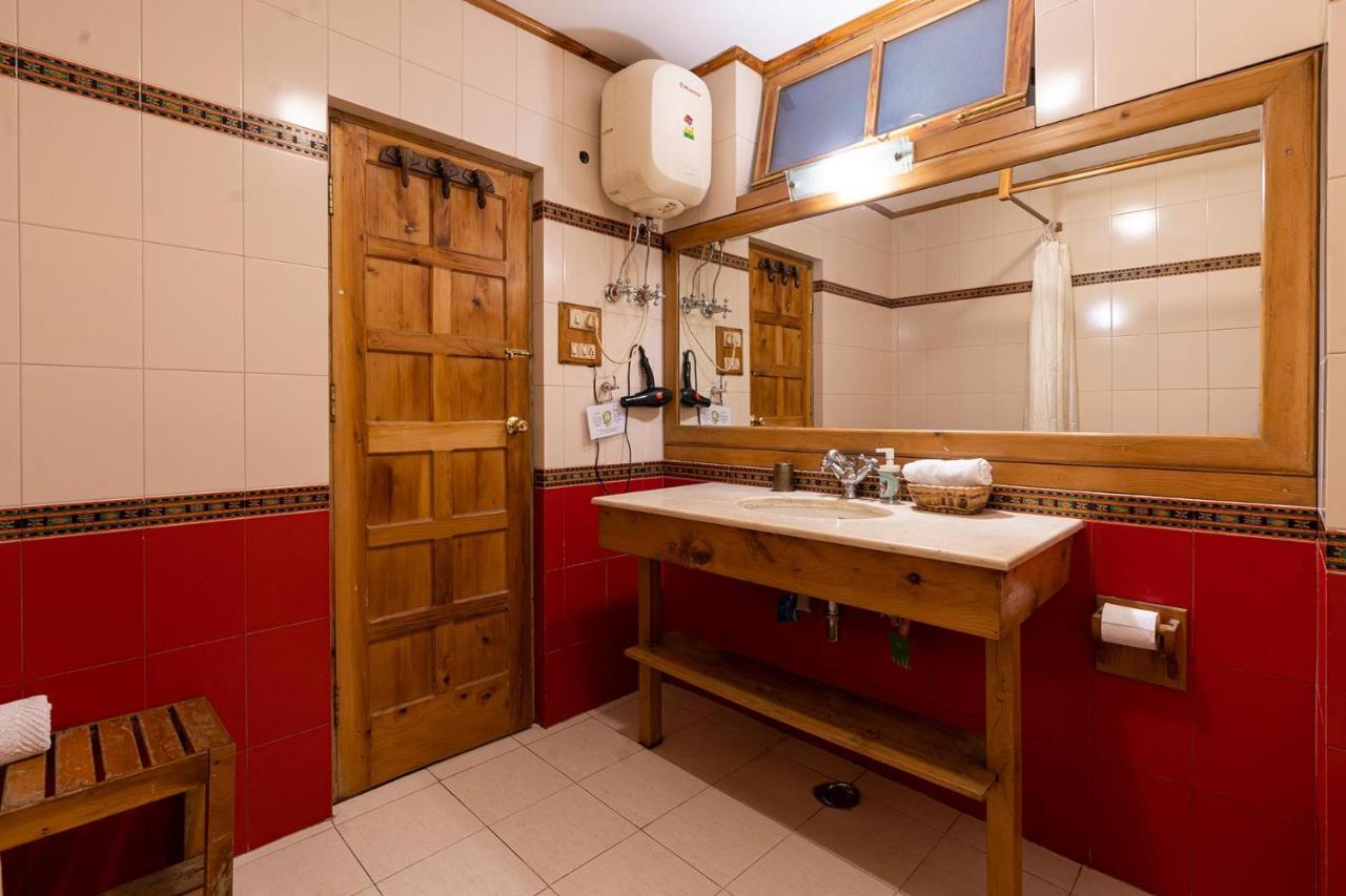 Stayvista At Casa Bella Vista- Mall Road Manāli Εξωτερικό φωτογραφία